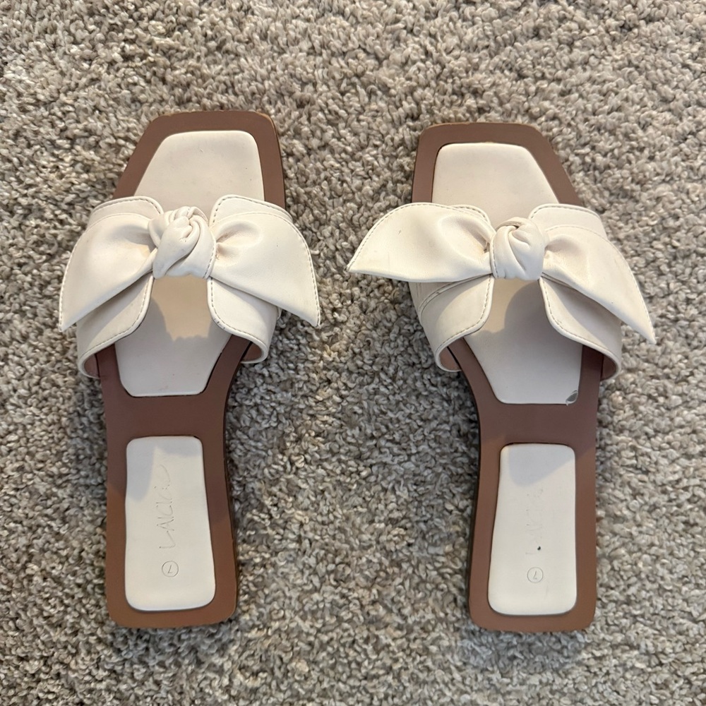 Dainty Cream Bow Flat Sandals